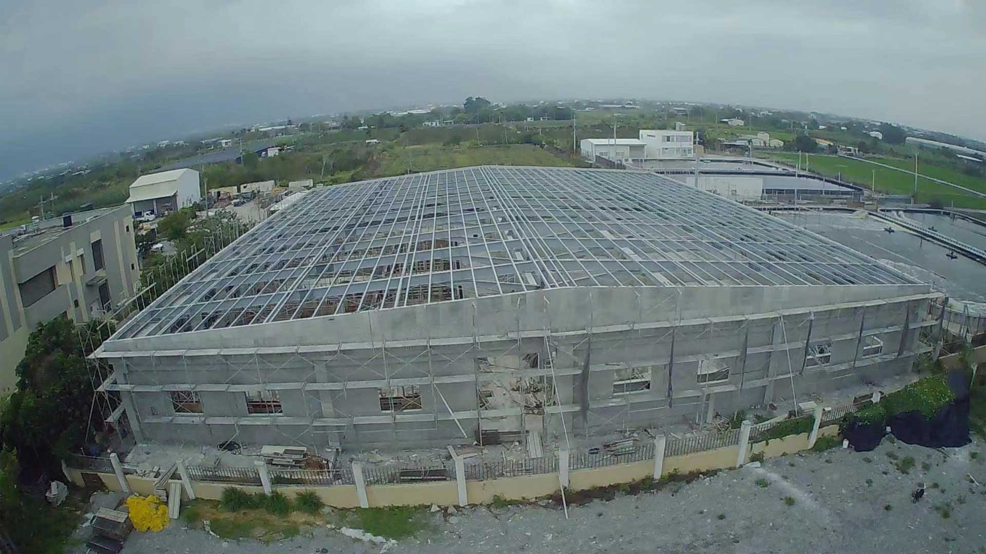 Huge Energy'nin kapalı balıkçılık elektrik simbiyoz güneş enerjisi projesi