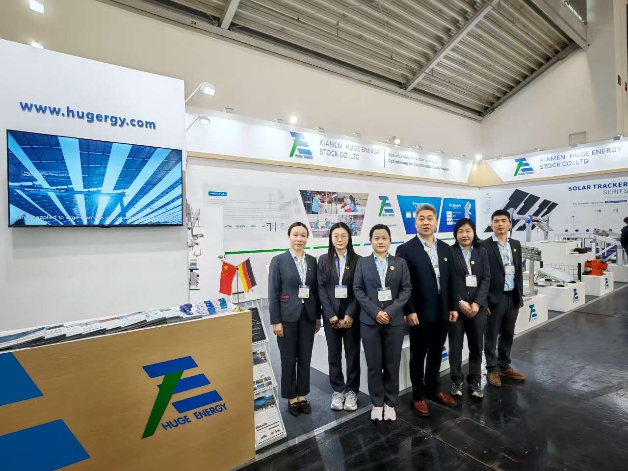 Dünyaya Işık Getiriyoruz! Intersolar Europe 2025'te Büyük Enerjinin Muhteşem Anlarını Keşfedin