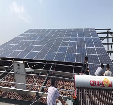  Jiangsu Suqian 50KW çatıdaki fotovoltaik güç istasyonu